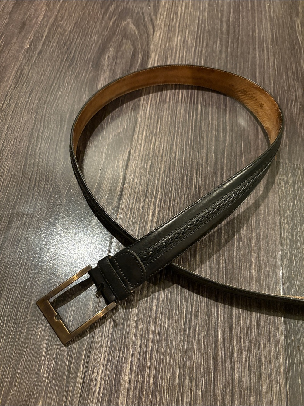 Mezlan black leather belt pre owned braided pattern 40